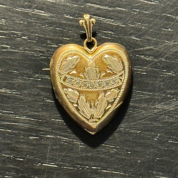 Antique 10K Gold Filled Heart Locket - Picture 7 of 12